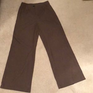 Hello! These pants are super comfy and only have been worn a few times!